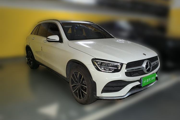 Used Mercedes-Benz GLC 2021 GLC 260 L 4MATIC Luxury Model Front Right 45 Deg