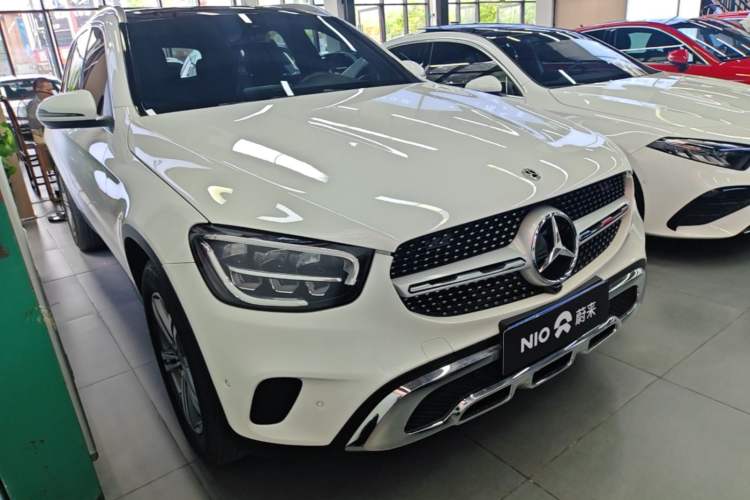 Used Mercedes-Benz GLC 2021 GLC 260 L 4MATIC Dynamic Edition Front Right 45 Deg