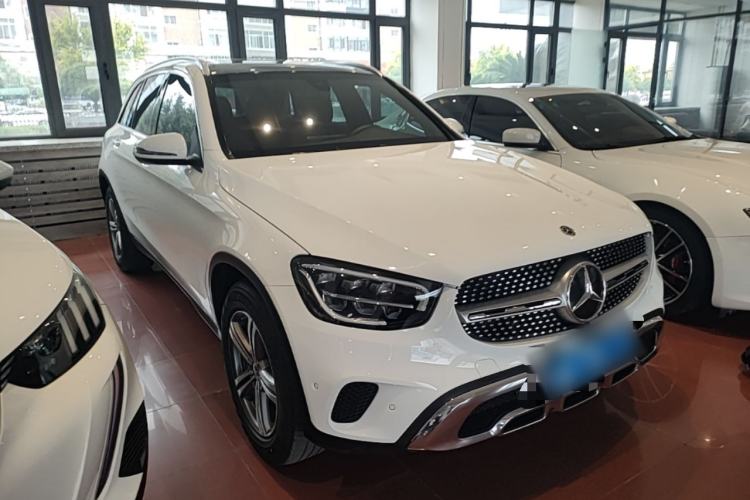 Used Mercedes-Benz GLC 2021 GLC 260 L 4MATIC Dynamic Edition Front Right 45 Deg