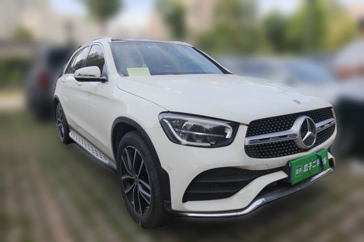 Used Mercedes-Benz GLC 2021 GLC 260 L 4MATIC Luxury Model Front Right 45 Deg