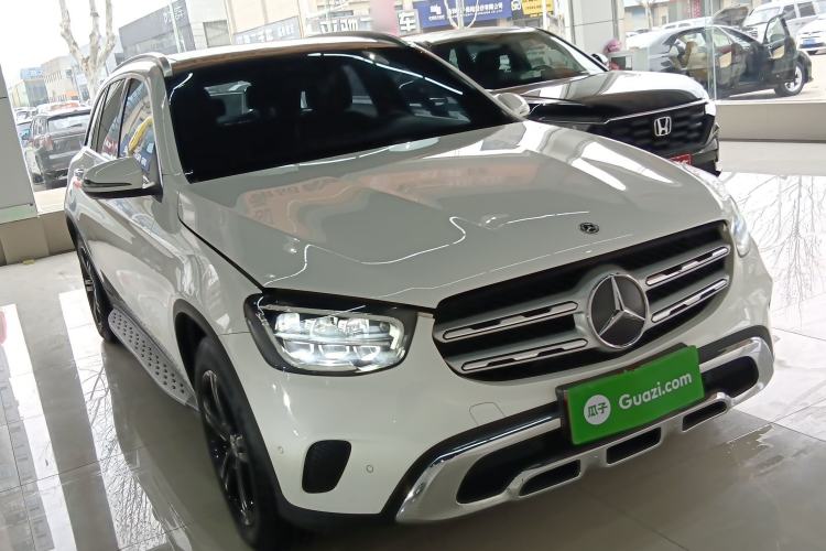 Used Mercedes-Benz GLC 2021 GLC 260 L 4MATIC Dynamic Edition Front Right 45 Deg