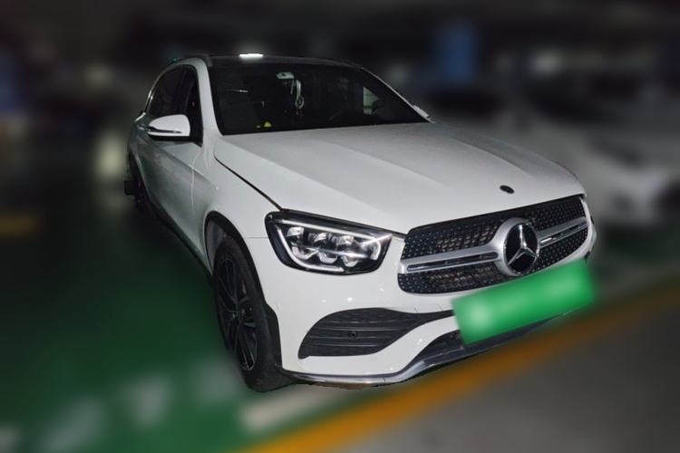 Used Mercedes-Benz GLC 2021 GLC 260 L 4MATIC Luxury Model Front Right 45 Deg