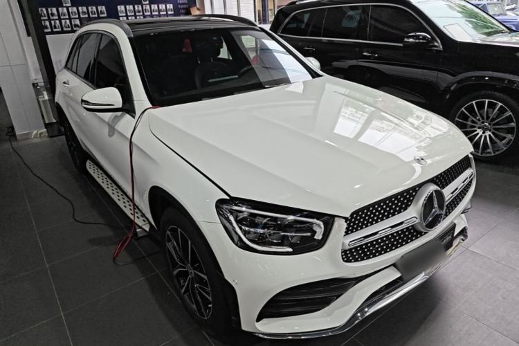 Used Mercedes-Benz GLC 2021 GLC 260 L 4MATIC Luxury Model Front Right 45 Deg