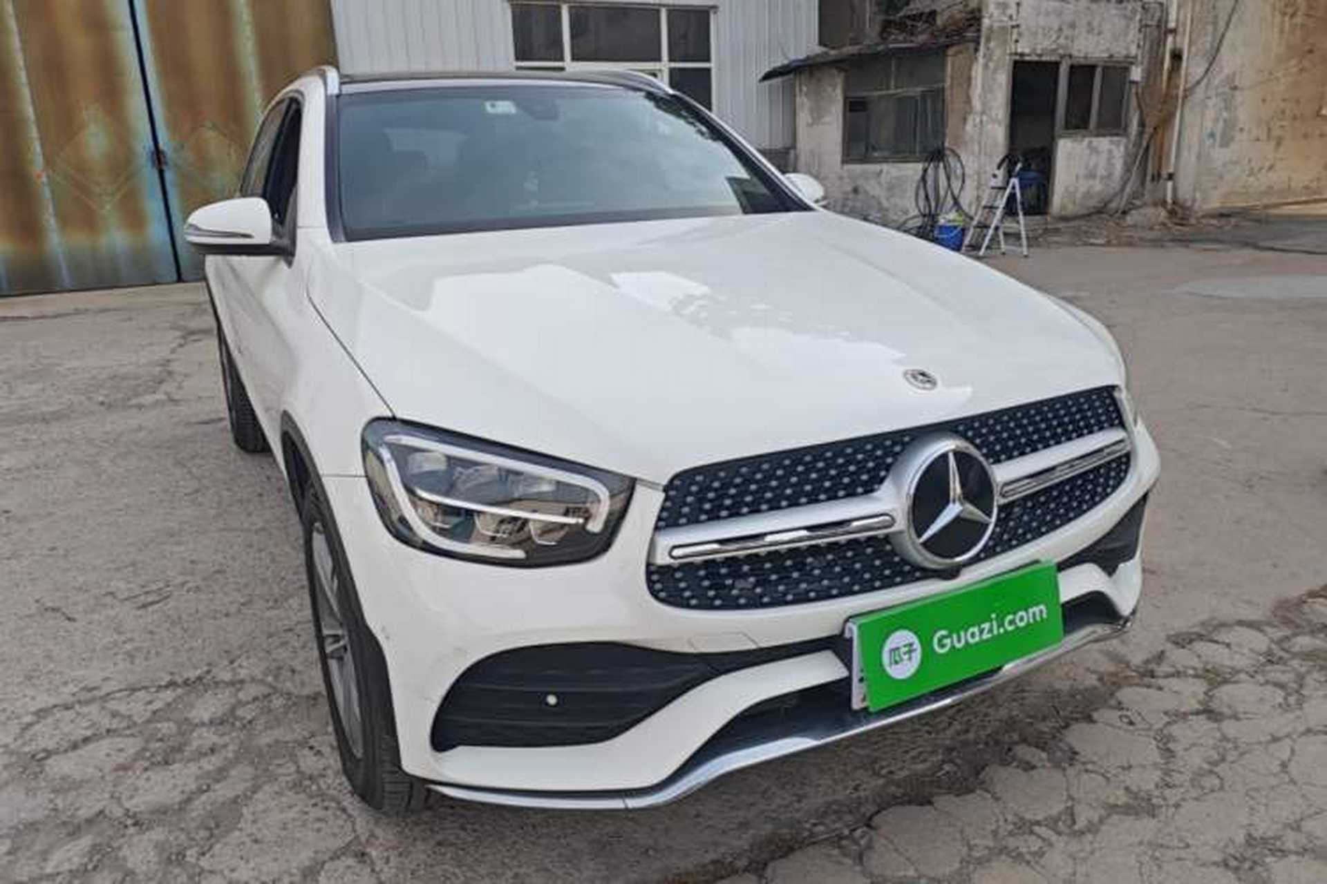 Used Mercedes-Benz GLC 2021 GLC 260 L 4MATIC Dynamic Edition Front Right 45 Deg