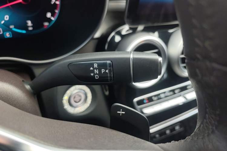 Used Mercedes-Benz GLC 2021 GLC 260 L 4MATIC Dynamic Edition Gear Lever