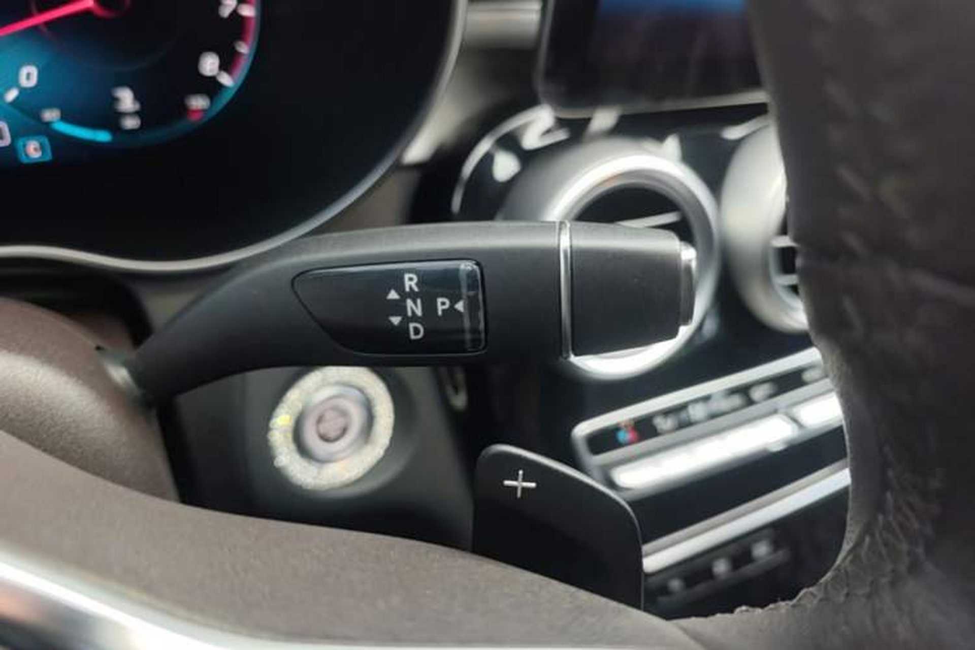 Used Mercedes-Benz GLC 2021 GLC 260 L 4MATIC Dynamic Edition Gear Lever