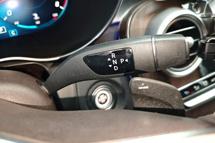 Used Mercedes-Benz GLC 2021 GLC 260 L 4MATIC Luxury Model Gear Lever