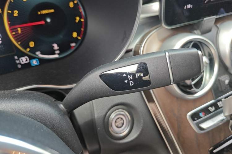 Used Mercedes-Benz GLC 2021 GLC 260 L 4MATIC Luxury Model Gear Lever