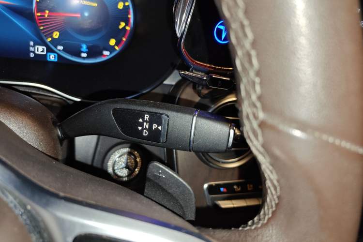 Used Mercedes-Benz GLC 2021 GLC 260 L 4MATIC Luxury Model Gear Lever