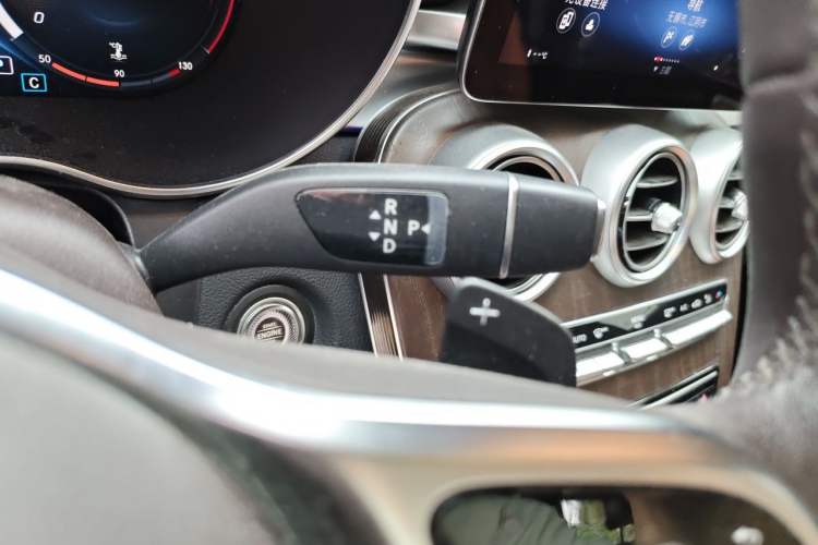Used Mercedes-Benz GLC 2021 GLC 260 L 4MATIC Luxury Model Gear Lever
