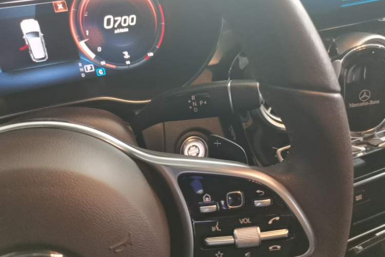 Used Mercedes-Benz GLC 2021 GLC 260 L 4MATIC Dynamic Edition Gear Lever