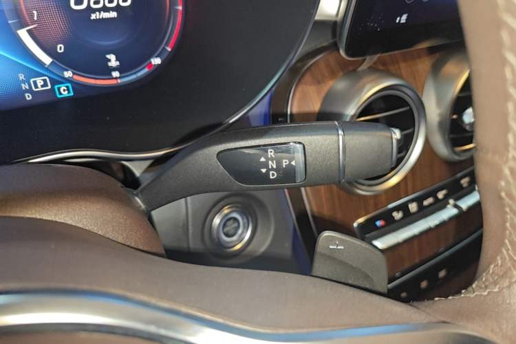 Used Mercedes-Benz GLC 2021 GLC 300 L 4MATIC Dynamic Model Gear Lever