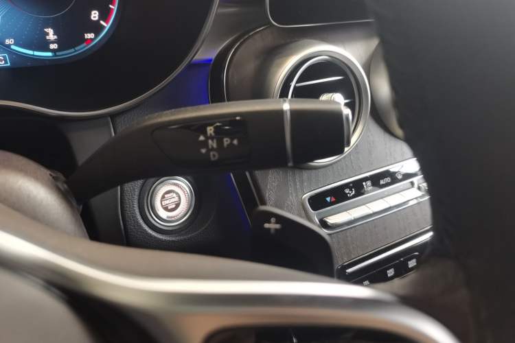 Used Mercedes-Benz GLC 2021 GLC 260 L 4MATIC Luxury Model Gear Lever