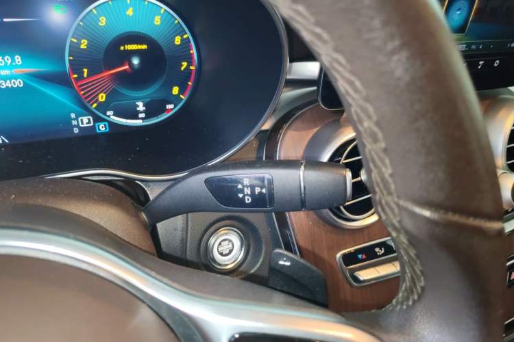 Used Mercedes-Benz GLC 2021 GLC 300 L 4MATIC Dynamic Model Gear Lever
