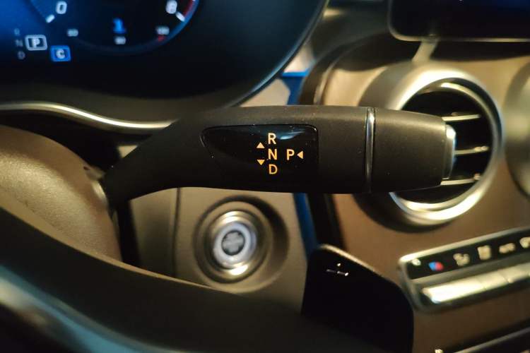Used Mercedes-Benz GLC 2021 GLC 260 L 4MATIC Luxury Model Gear Lever