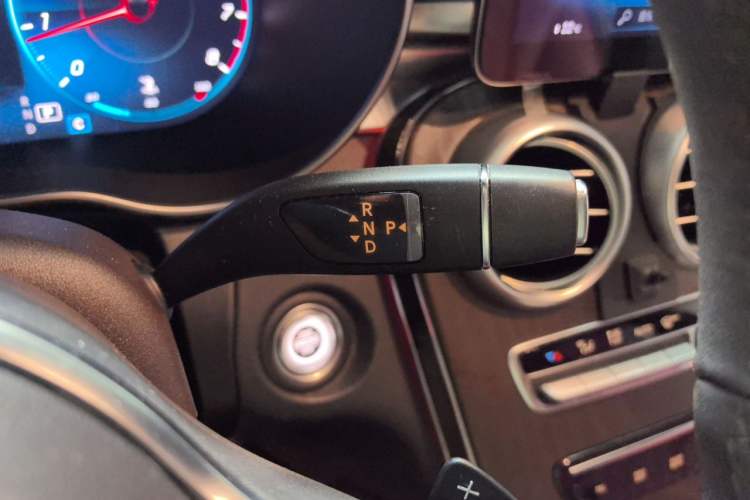 Used Mercedes-Benz GLC 2021 GLC 260 L 4MATIC Luxury Model Gear Lever