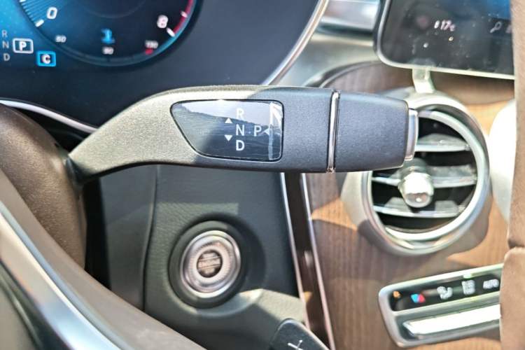 Used Mercedes-Benz GLC 2021 GLC 260 L 4MATIC Luxury Model Gear Lever