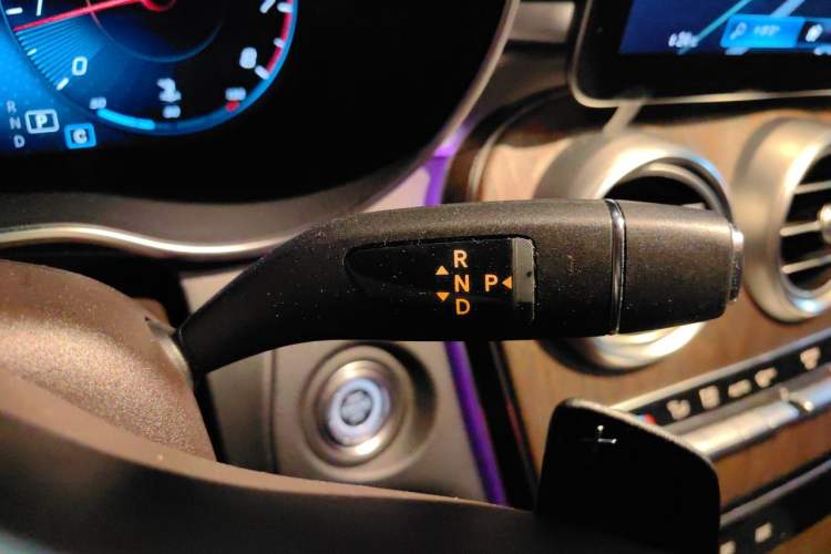 Used Mercedes-Benz GLC 2021 GLC 260 L 4MATIC Luxury Model Gear Lever