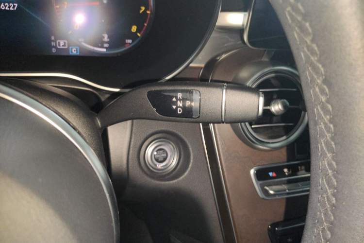 Used Mercedes-Benz GLC 2021 GLC 260 L 4MATIC Luxury Model Gear Lever