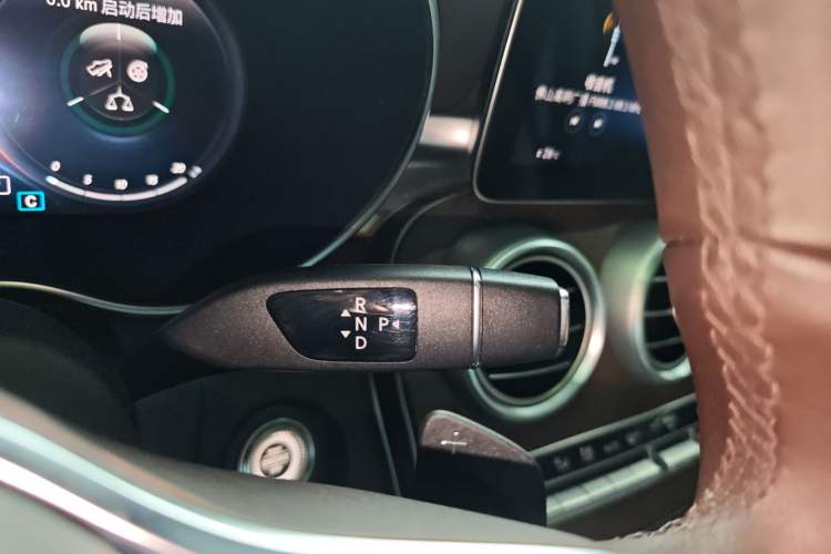 Used Mercedes-Benz GLC 2021 GLC 260 L 4MATIC Luxury Model Gear Lever