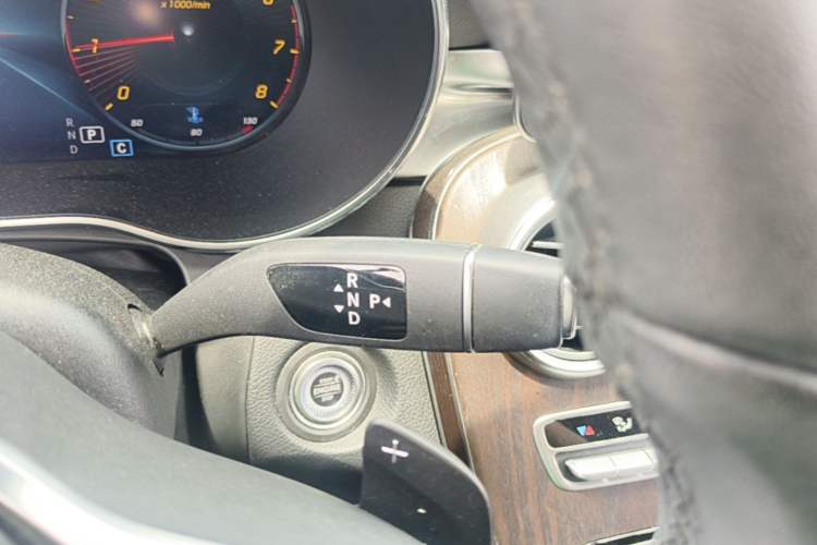 Used Mercedes-Benz GLC 2021 GLC 260 L 4MATIC Luxury Model Gear Lever