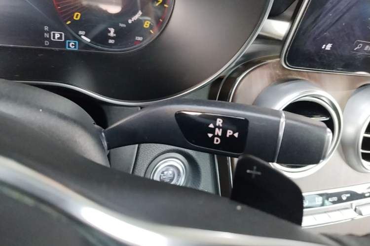 Used Mercedes-Benz GLC 2021 GLC 300 L 4MATIC Dynamic Model Gear Lever