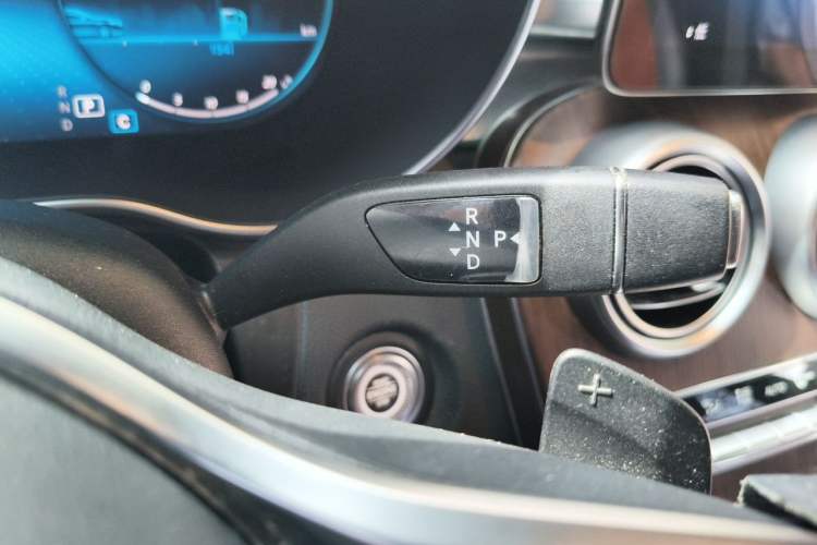 Used Mercedes-Benz GLC 2021 GLC 300 L 4MATIC Dynamic Model Gear Lever