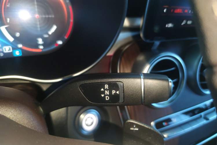 Used Mercedes-Benz GLC 2021 GLC 300 L 4MATIC Dynamic Model Gear Lever