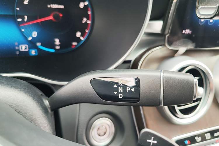 Used Mercedes-Benz GLC 2021 GLC 260 L 4MATIC Luxury Model Gear Lever