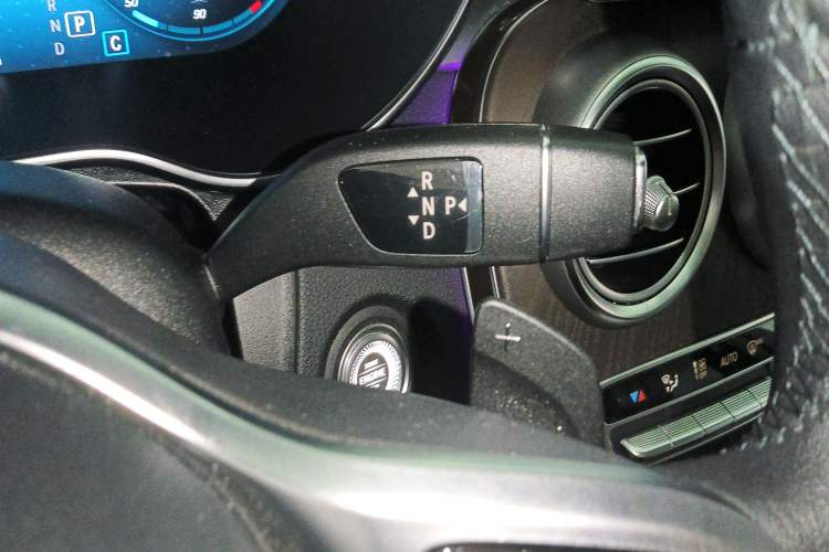 Used Mercedes-Benz GLC 2021 GLC 260 L 4MATIC Luxury Model Gear Lever