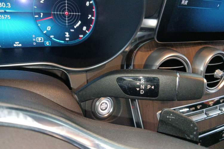 Used Mercedes-Benz GLC 2021 GLC 300 L 4MATIC Dynamic Model Gear Lever