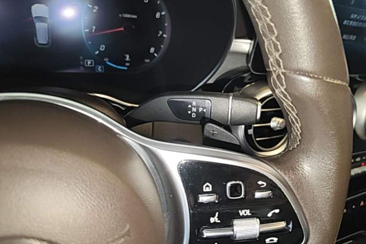Used Mercedes-Benz GLC 2021 GLC 260 L 4MATIC Dynamic Edition Gear Lever