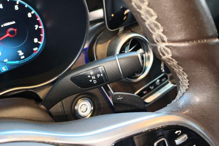 Used Mercedes-Benz GLC 2021 GLC 260 L 4MATIC Luxury Model Gear Lever