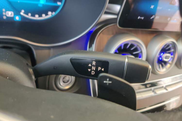 Used Mercedes-Benz GLC 2021 GLC 300 L 4MATIC Dynamic Model Gear Lever
