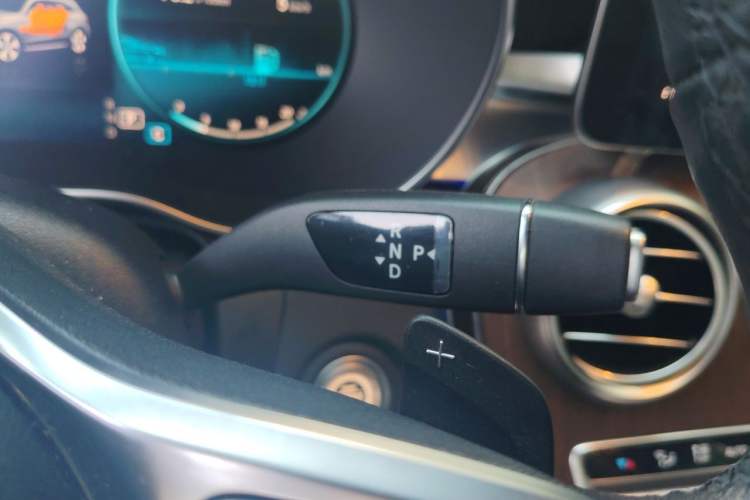 Used Mercedes-Benz GLC 2021 GLC 300 L 4MATIC Dynamic Model Gear Lever