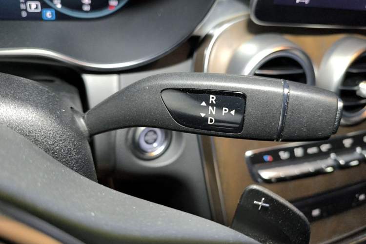 Used Mercedes-Benz GLC 2021 GLC 260 L 4MATIC Luxury Model Gear Lever