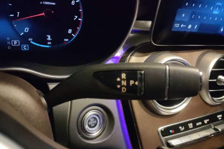 Used Mercedes-Benz GLC 2021 GLC 260 L 4MATIC Luxury Model Gear Lever