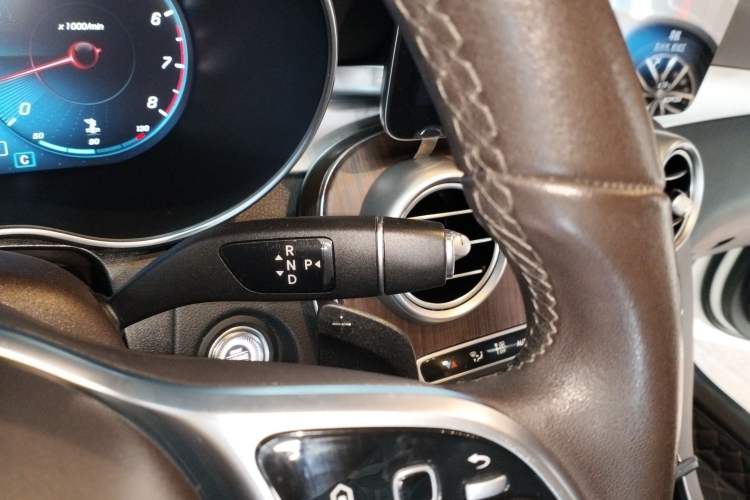 Used Mercedes-Benz GLC 2021 GLC 300 L 4MATIC Dynamic Model Gear Lever
