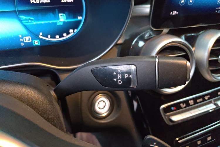 Used Mercedes-Benz GLC 2021 GLC 260 L 4MATIC Dynamic Edition Gear Lever