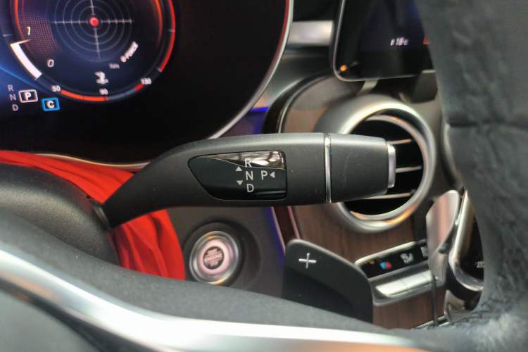 Used Mercedes-Benz GLC 2021 GLC 300 L 4MATIC Dynamic Model Gear Lever