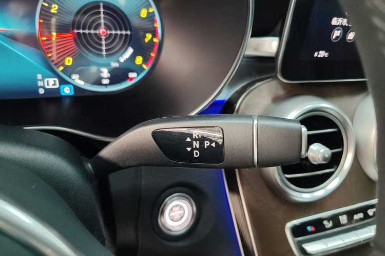 Used Mercedes-Benz GLC 2021 GLC 260 L 4MATIC Luxury Model Gear Lever
