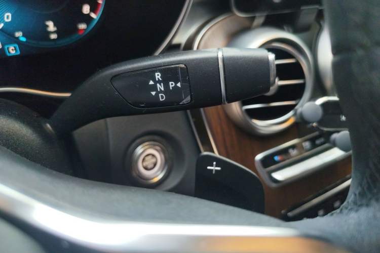 Used Mercedes-Benz GLC 2021 GLC 300 L 4MATIC Dynamic Model Gear Lever