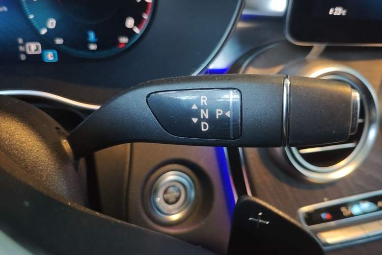 Used Mercedes-Benz GLC 2021 GLC 260 L 4MATIC Luxury Model Gear Lever