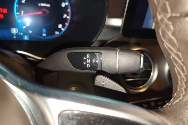Used Mercedes-Benz GLC 2021 GLC 300 L 4MATIC Dynamic Model Gear Lever
