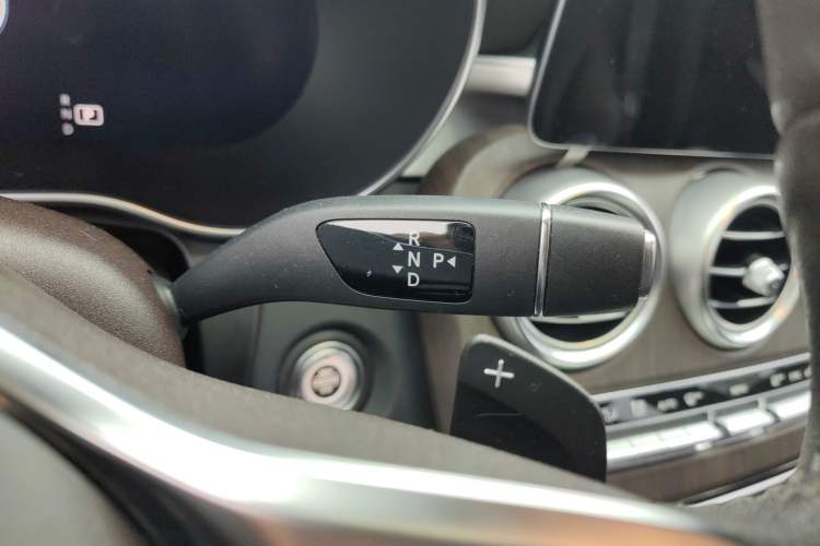 Used Mercedes-Benz GLC 2021 GLC 260 L 4MATIC Dynamic Edition Gear Lever