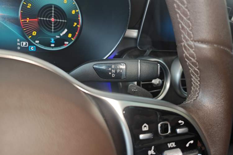 Used Mercedes-Benz GLC 2021 GLC 260 L 4MATIC Dynamic Edition Gear Lever