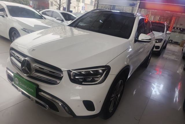 Ojetý Mercedes-Benz GLC 2021 GLC 260 L 4MATIC Dynamic Edition