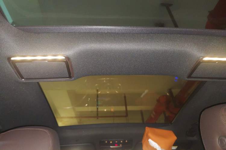 Used Mercedes-Benz GLC 2021 GLC 300 L 4MATIC Luxury Model Headliner