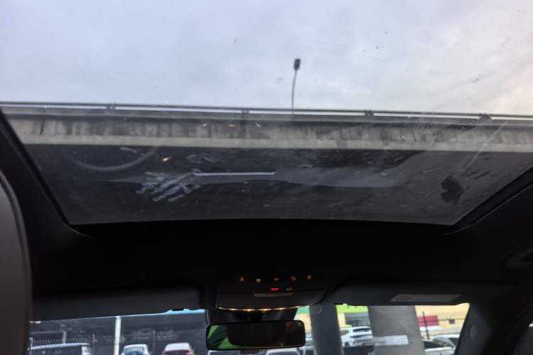 Used Mercedes-Benz GLC 2021 GLC 300 L 4MATIC Dynamic Model Headliner