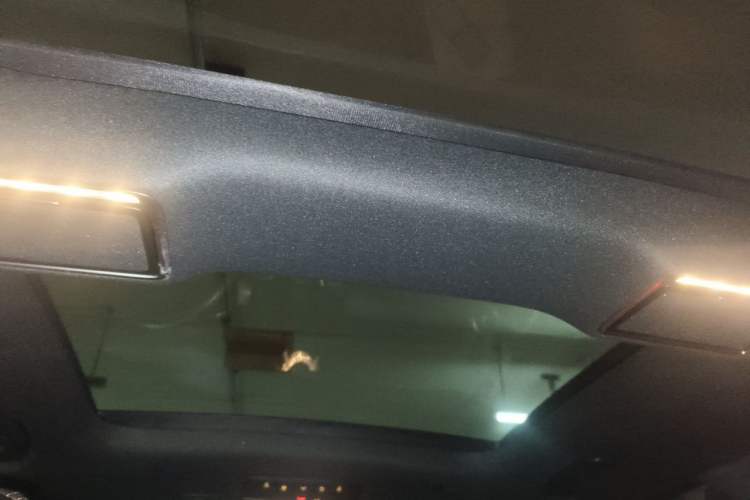 Used Mercedes-Benz GLC 2021 GLC 260 L 4MATIC Dynamic Edition Headliner